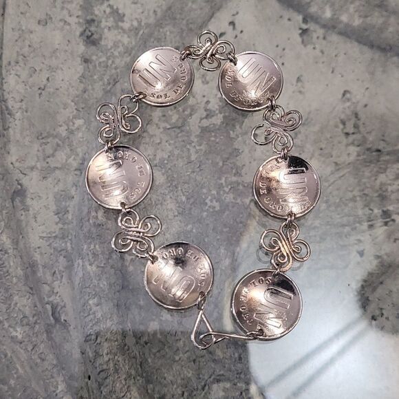 SILVER TONE PERUVIAN COIN HANDMADE BRACELET - Picture 3 of 4